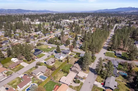 View/Area - 11007 E 27th Ave, Spokane Valley, WA 99206 photo 3 of 8