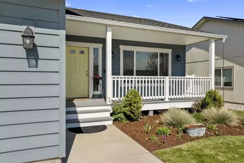 1910 W Jay Ave, Spokane, WA 99208 photo 3