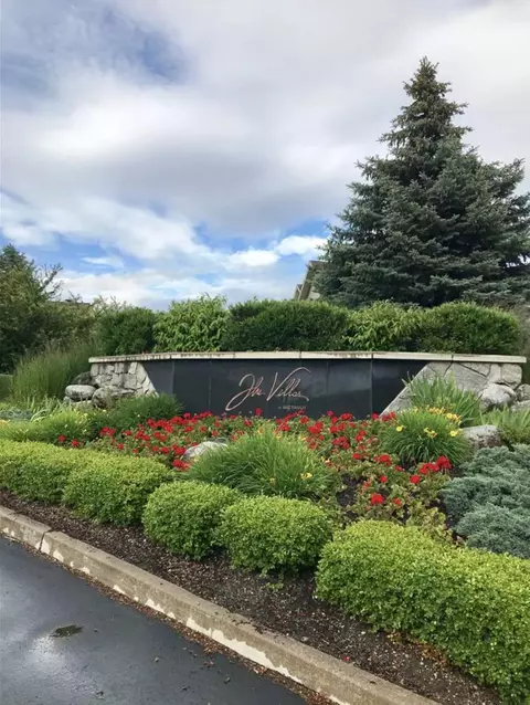 22855 E Country Vista Dr #444, Liberty Lake, WA 99019