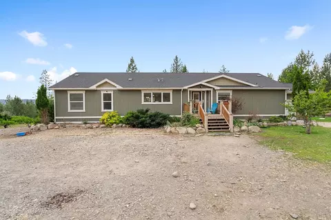 7556 Highway 291 Hwy, Ford, WA 99013