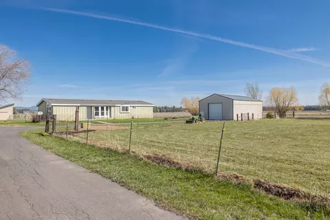 5202 W Hattery Owens Rd, Deer Park, WA 99006