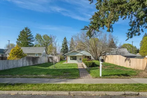 3323 E 30th Ave, Spokane, WA 99223 photo 2