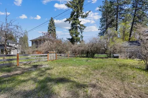 Exterior - 620 E 21st Ave, Spokane, WA 99203 photo 9 of 12