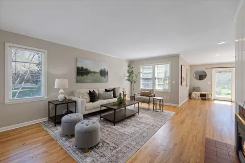 Living - 620 E 21st Ave, Spokane, WA 99203 photo 1 of 5