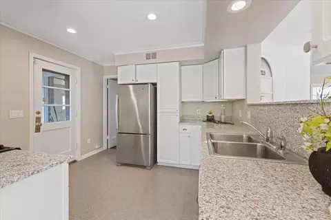 Kitchen - 620 E 21st Ave, Spokane, WA 99203 photo 1 of 3