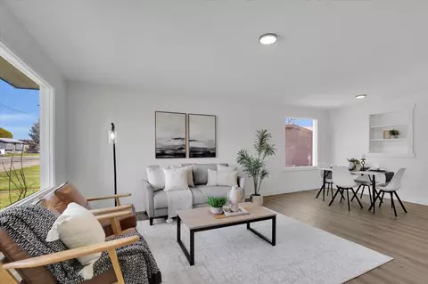Living - 1708 E Rowan Ave, Spokane, WA 99207 photo 2 of 3