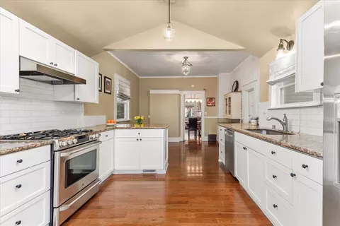Kitchen - 311 E 17th Ave, Spokane, WA 99203 photo 5 of 6