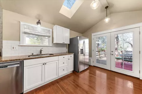 Kitchen - 311 E 17th Ave, Spokane, WA 99203 photo 2 of 6