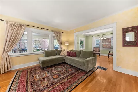Living - 311 E 17th Ave, Spokane, WA 99203 photo 3 of 5