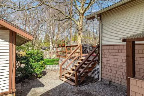 Exterior - 311 E 17th Ave, Spokane, WA 99203 photo 5 of 10