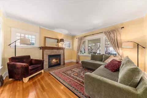 Living - 311 E 17th Ave, Spokane, WA 99203 photo 4 of 5