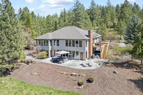 10401 S Silver Ln, Spokane, WA 99223