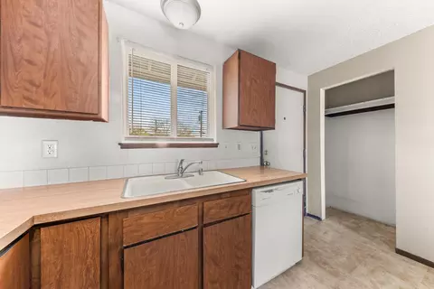 Kitchen - 2310 E 1st Ave, Spokane, WA 99202 photo 5 of 5
