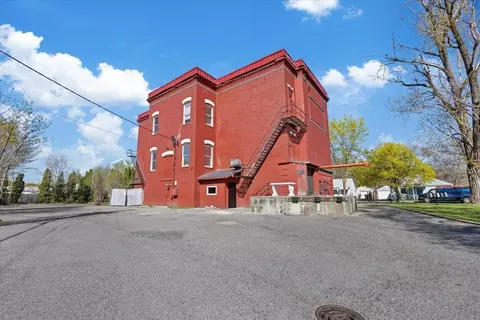 Exterior - 5634 E Commerce Ave, Spokane, WA 99207 photo 6 of 7
