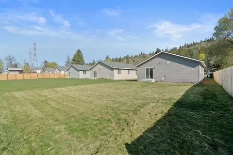 Exterior - 4804 E Frederick Ave, Spokane, WA 99217 photo 1 of 3