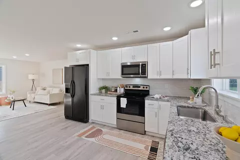 Kitchen - 4804 E Frederick Ave, Spokane, WA 99217 photo 2 of 5