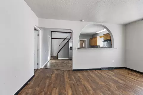 Living - 4403 E Colbert Rd, Colbert, WA 99005 photo 1 of 2
