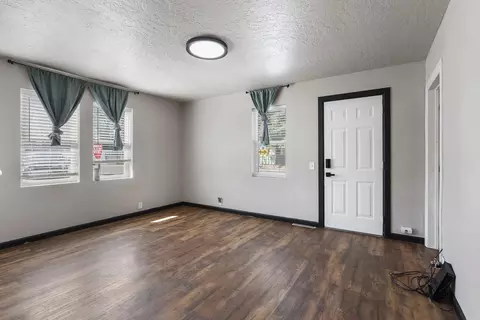Living - 4403 E Colbert Rd, Colbert, WA 99005 photo 2 of 2