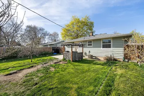 Exterior - 816 E Decatur Ave, Spokane, WA 99208 photo 7 of 17