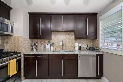 Kitchen - 816 E Decatur Ave, Spokane, WA 99208 photo 3 of 4