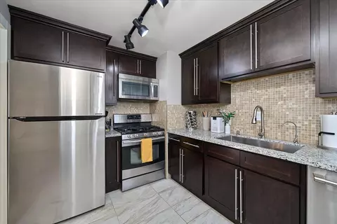 Kitchen - 816 E Decatur Ave, Spokane, WA 99208 photo 4 of 4