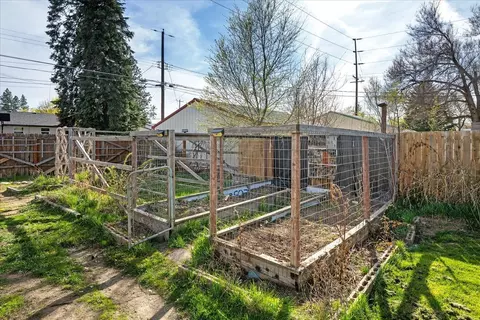 Exterior - 816 E Decatur Ave, Spokane, WA 99208 photo 12 of 17