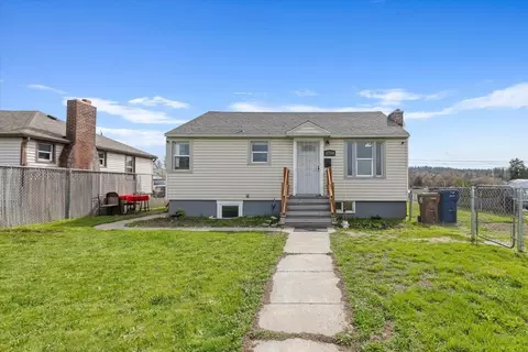 2704 E Pacific Ave, Spokane, WA 99202