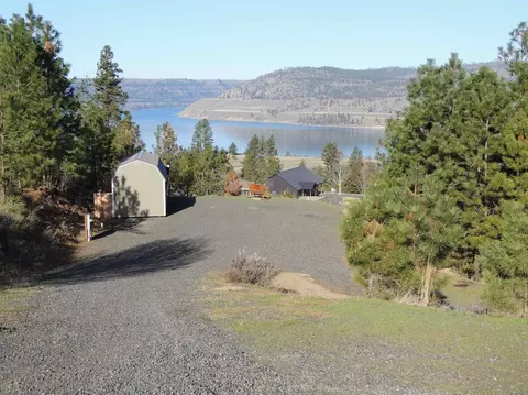 39645 Peach Orchard Way N, Seven Bays, WA 99122