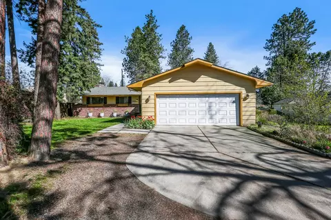 10211 E 8th Ave, Spokane Valley, WA 99206 photo 2