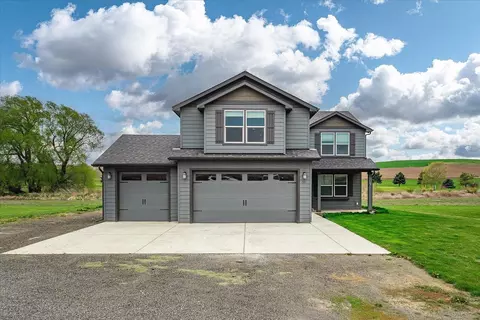 700 N Sohon Ct, Saint John, WA 99171