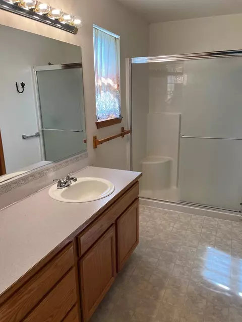 511 E Walton Ave, Spokane, WA 99207 photo 13