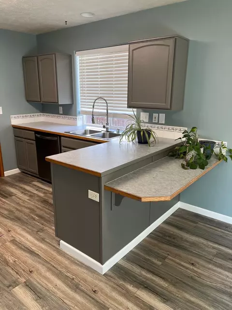 511 E Walton Ave, Spokane, WA 99207 photo 8