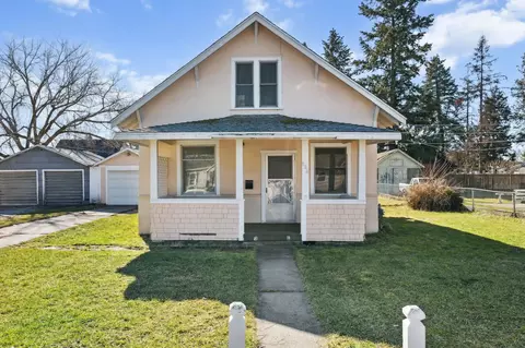 824 E Queen Ave, Spokane, WA 99208