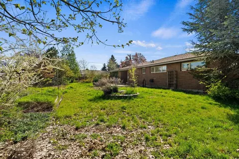 Exterior - 11207 E 6th Ave, Spokane, WA 99206 photo 6 of 8