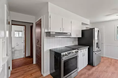 Kitchen - 11207 E 6th Ave, Spokane, WA 99206 photo 4 of 5