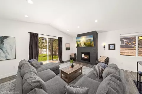 Living - 1224 E 34th Ave, Spokane, WA 99203 photo 4 of 4