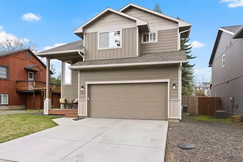 Exterior - 3703 E 34th Ave, Spokane, WA 99223 photo 3 of 8