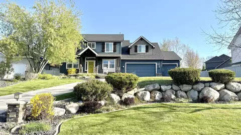 17215 E Galaxy Ln, Greenacres, WA 99016