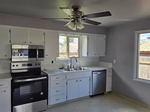 Kitchen - 702 E Bismark Ave, Spokane, WA 99208 photo 1 of 1