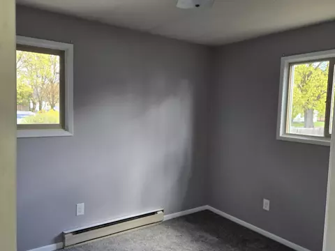 Bedroom - 702 E Bismark Ave, Spokane, WA 99208 photo 1 of 3