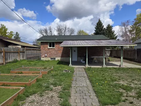Exterior - 702 E Bismark Ave, Spokane, WA 99208 photo 3 of 3