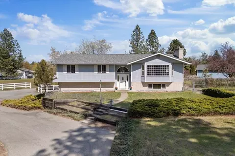 11216 N Parksmith Dr, Mead, WA 99021