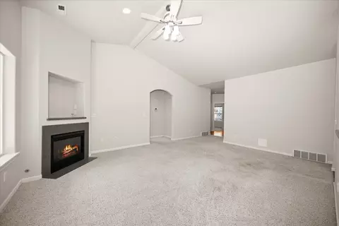716 E Lakeview Ln, Spokane, WA 99208 photo 5