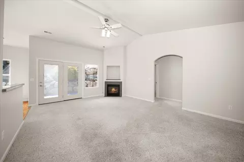 716 E Lakeview Ln, Spokane, WA 99208 photo 4