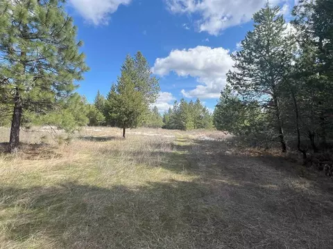 892 W Telephone Rd, Newport, WA 99156