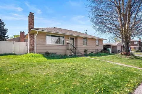 4305 W Wellesley Ave, Spokane, WA 99205