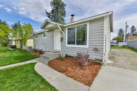 1323 W Joseph Ave, Spokane, WA 99205