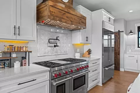 Kitchen - 21315 N Division Rd, Colbert, WA 99005 photo 2 of 5