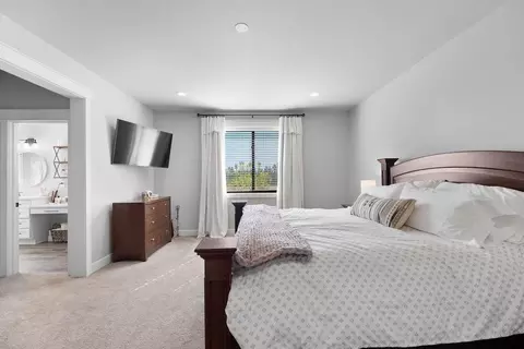 Bedroom - 21315 N Division Rd, Colbert, WA 99005 photo 1 of 4