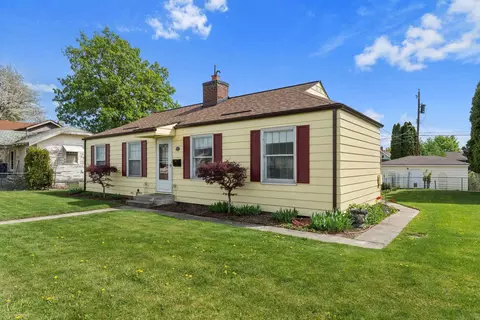 2012 E Glass Ave, Spokane, WA 99207 photo 3